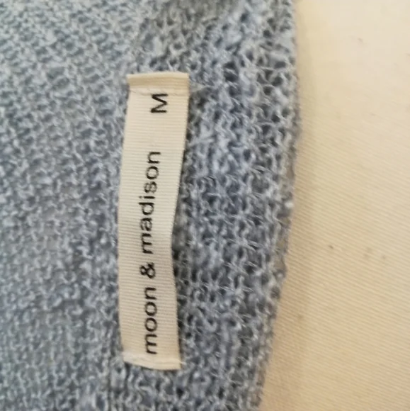 Moon & Madison Light Blue Loose Knit Sweater Size M - Picture 9 of 11